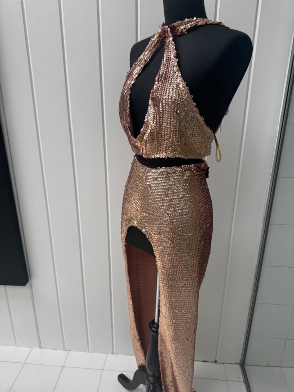 BRONX AND BANCO GOLD SEQUIN LONG DRESS GOWN MEDIUM - Picture 5 of 9